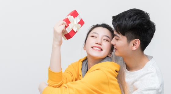 中年男人最想要的撒娇方式,让男人上瘾的女人高情商撒娇方式